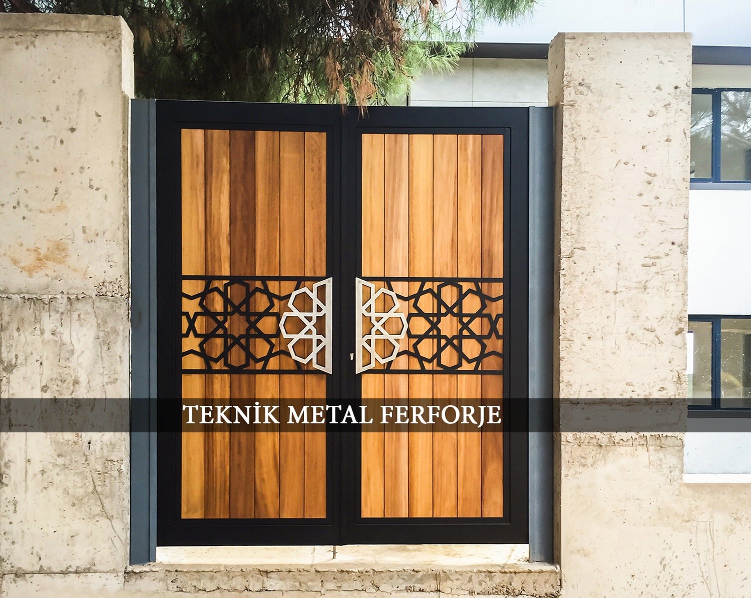 Lazer Kesim Kaplamalı Ahşap Kapı